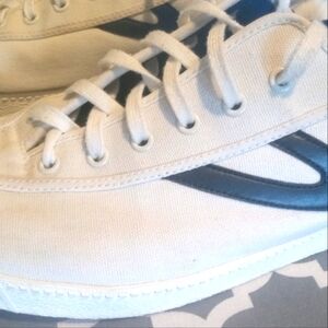 Tretorn tennis shoes